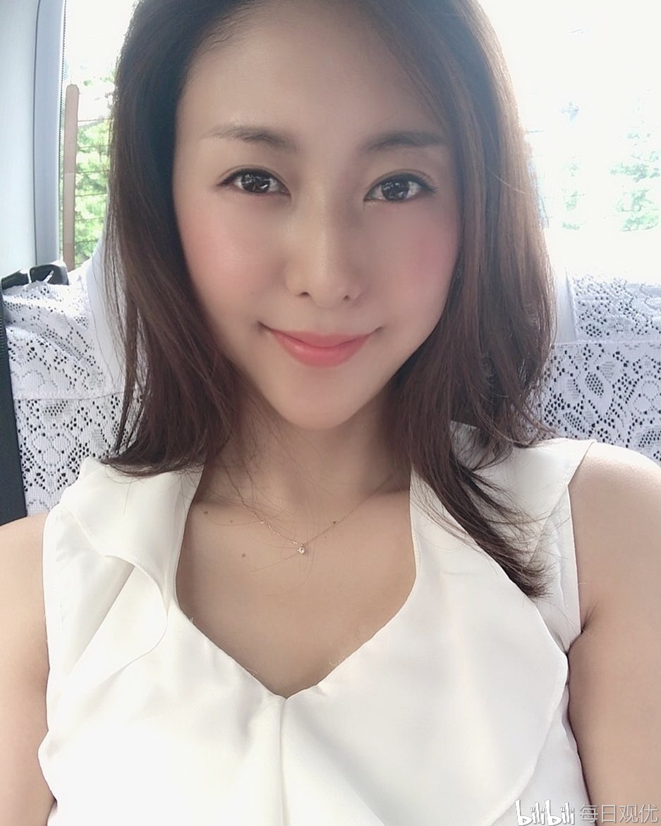 每日观优松下纱荣子再低调也力压新晋女神深田咏美