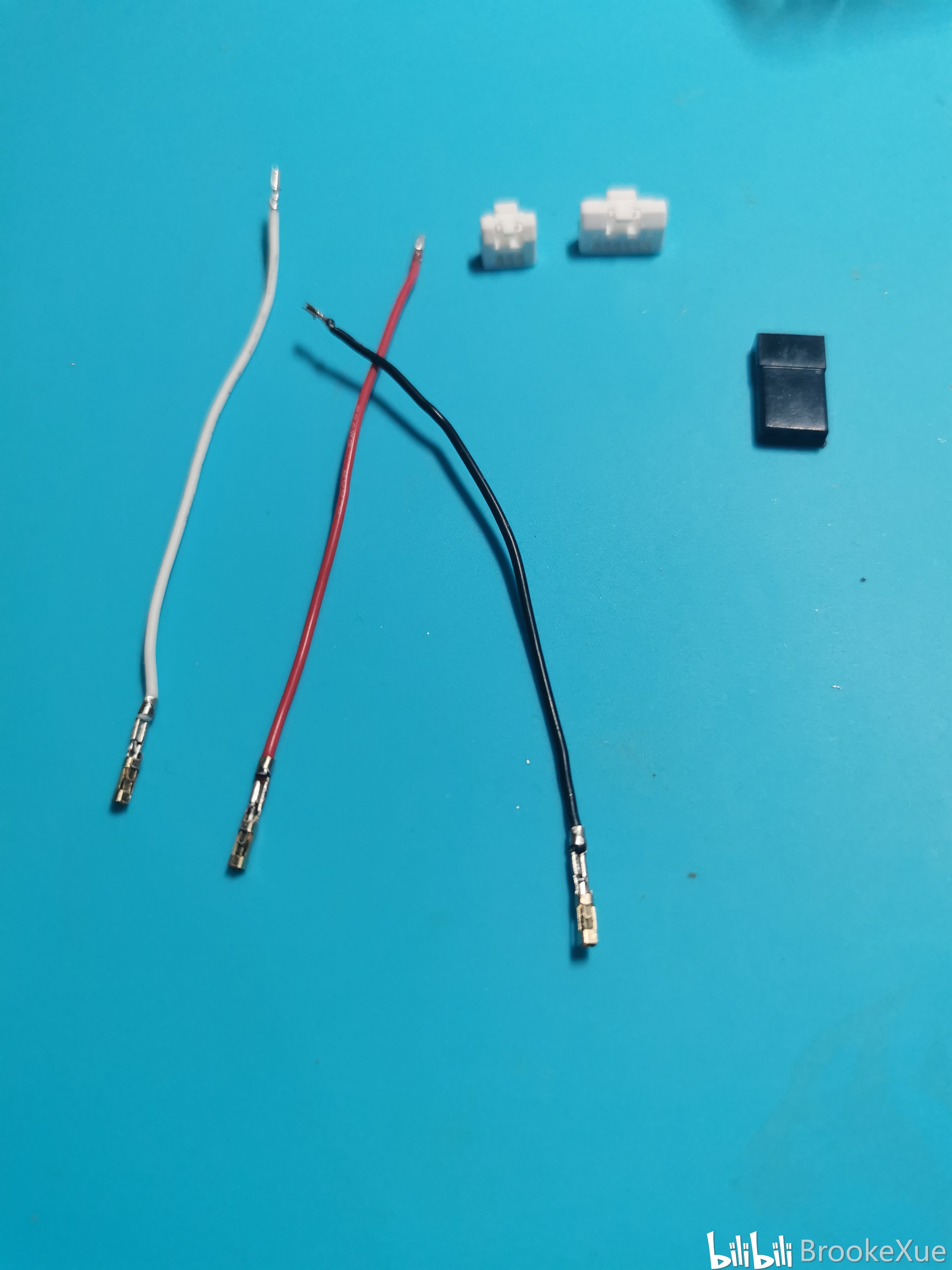 连接线的材质 fe035abf08fd0327288e1177086772b568e39871.jpg