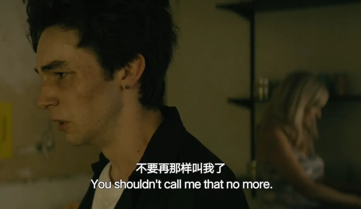 《韦恩》:侠义少年的寻爱之旅