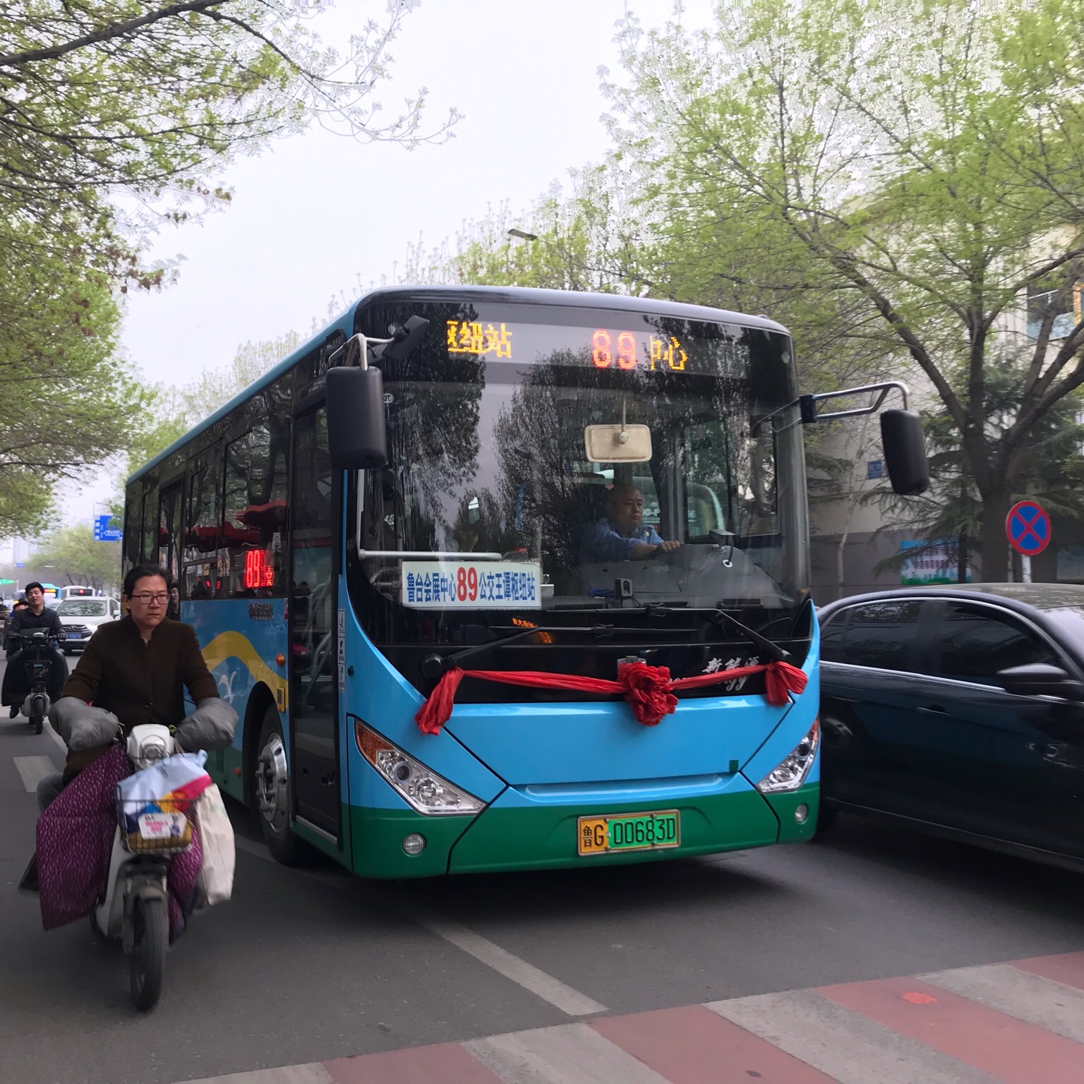 ctf开线纪念潍坊公交110路社区公交专线卧龙街潍州路路口潍坊鹤翔安养