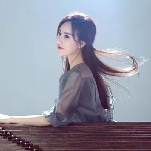 程皓如四川音乐学院闭幕式演奏《秦土情》