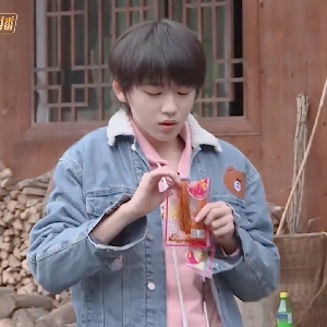 为什么女孩子都喜欢看男孩子笑—宋亚轩