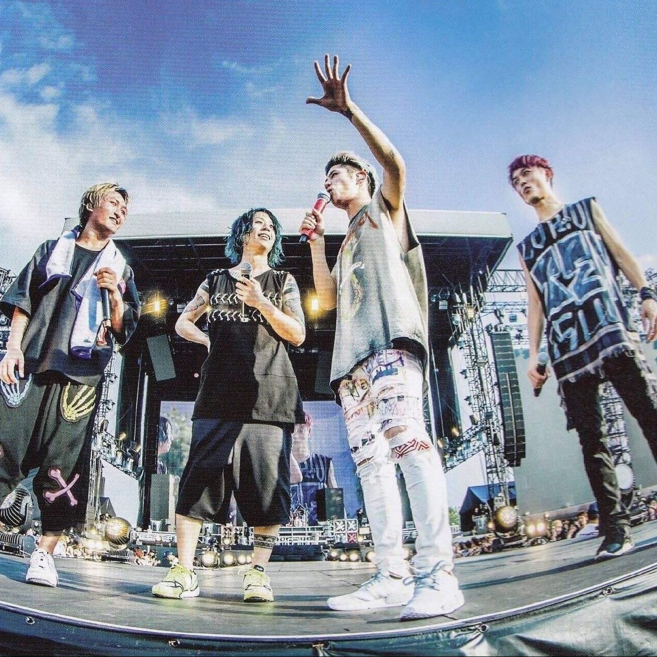 ONE OK ROCK 2016 SPECIAL LIVE IN JAPAN
