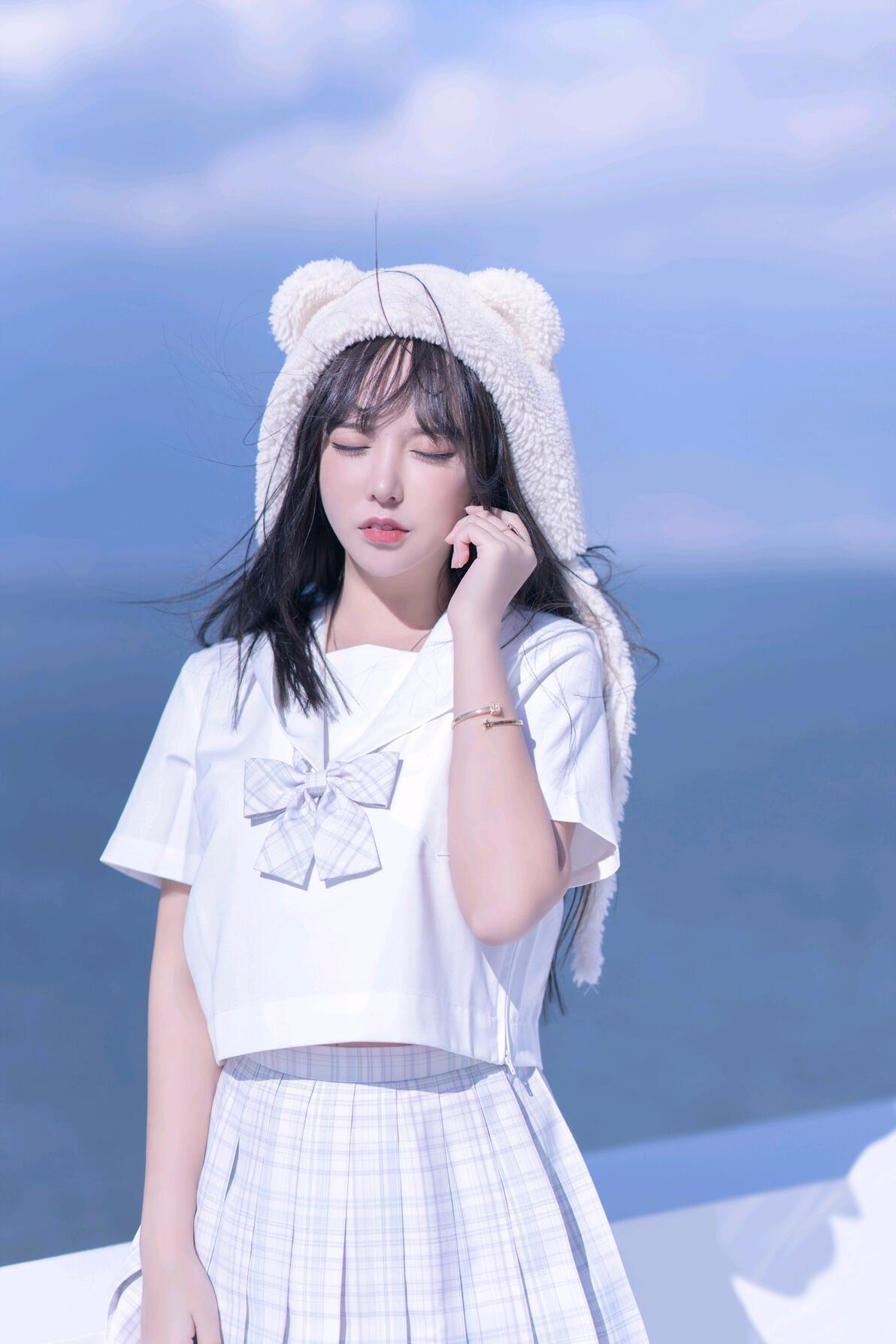 jk美眉的裙底 究竟有什么？