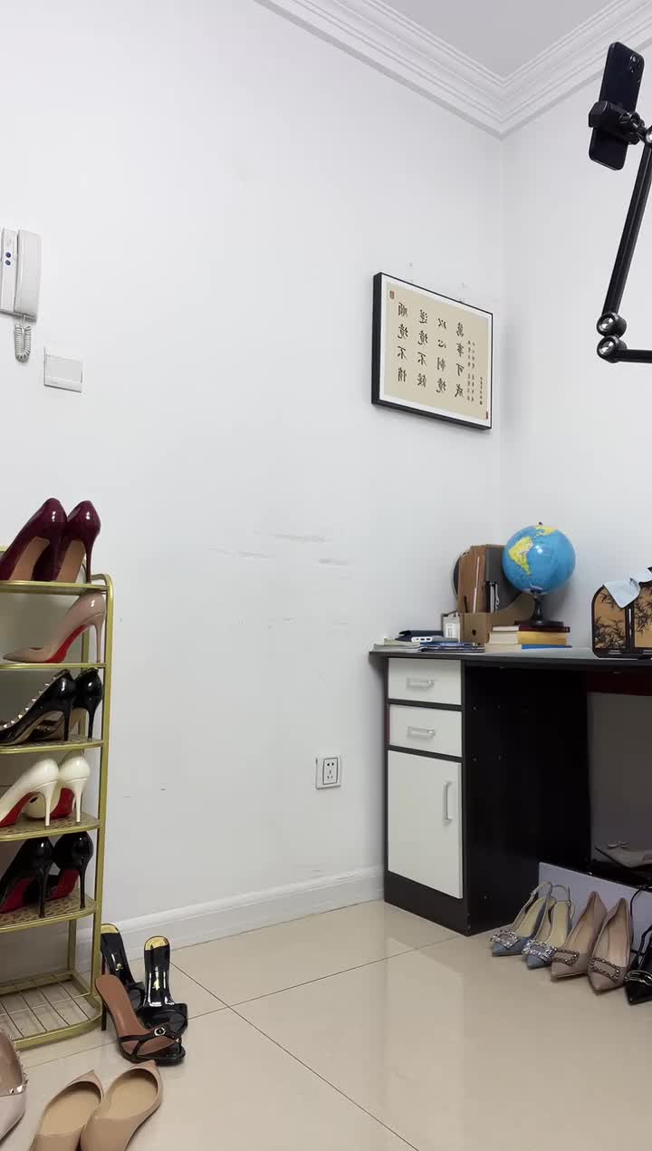 Monica_2_2025_12_18T23_28_34