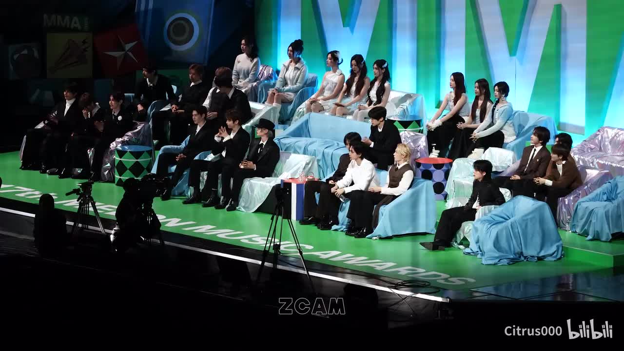 【4K】Woodz 舞台反应 Hearts2Hearts BoyNextDoor Rise NCTWish IDID 2025 MMA