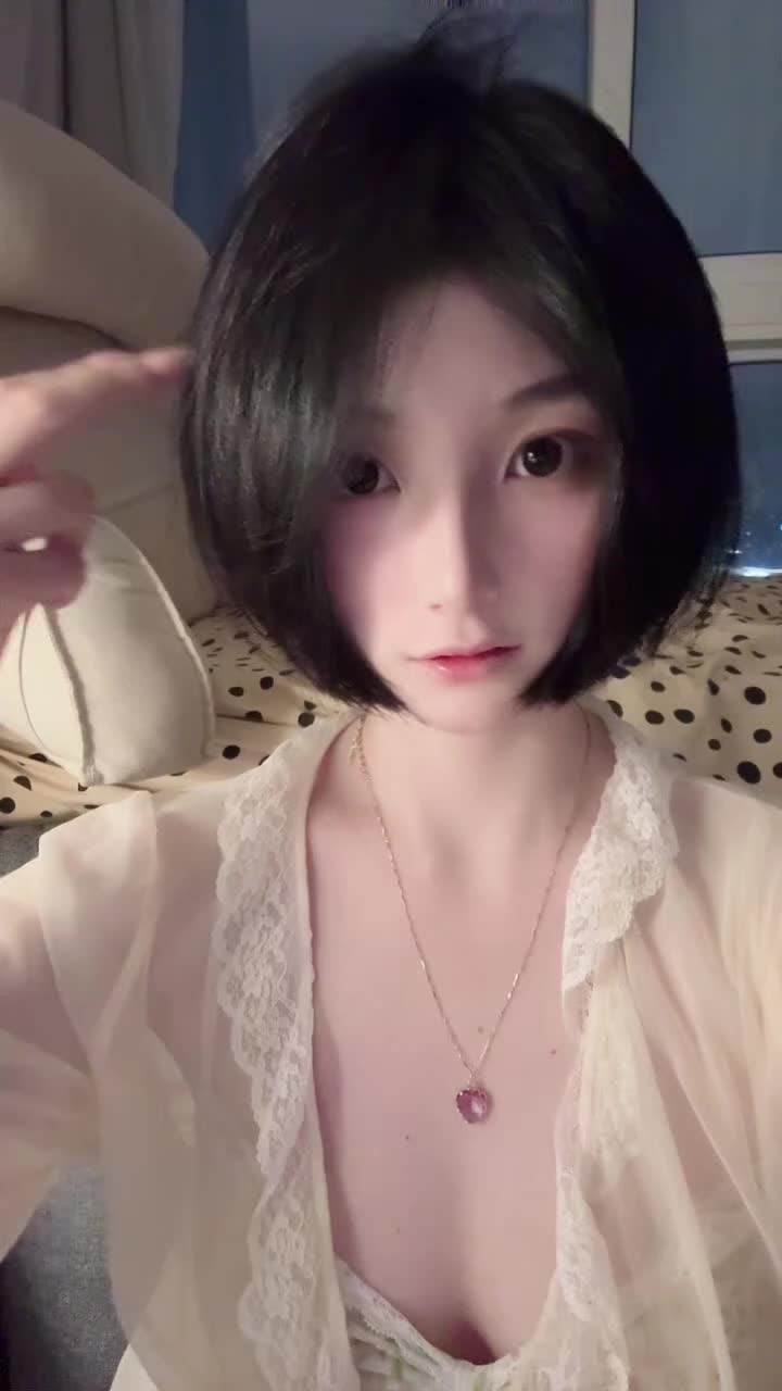 2026-08-12 23-14 天才总是坏的可爱-后处理
