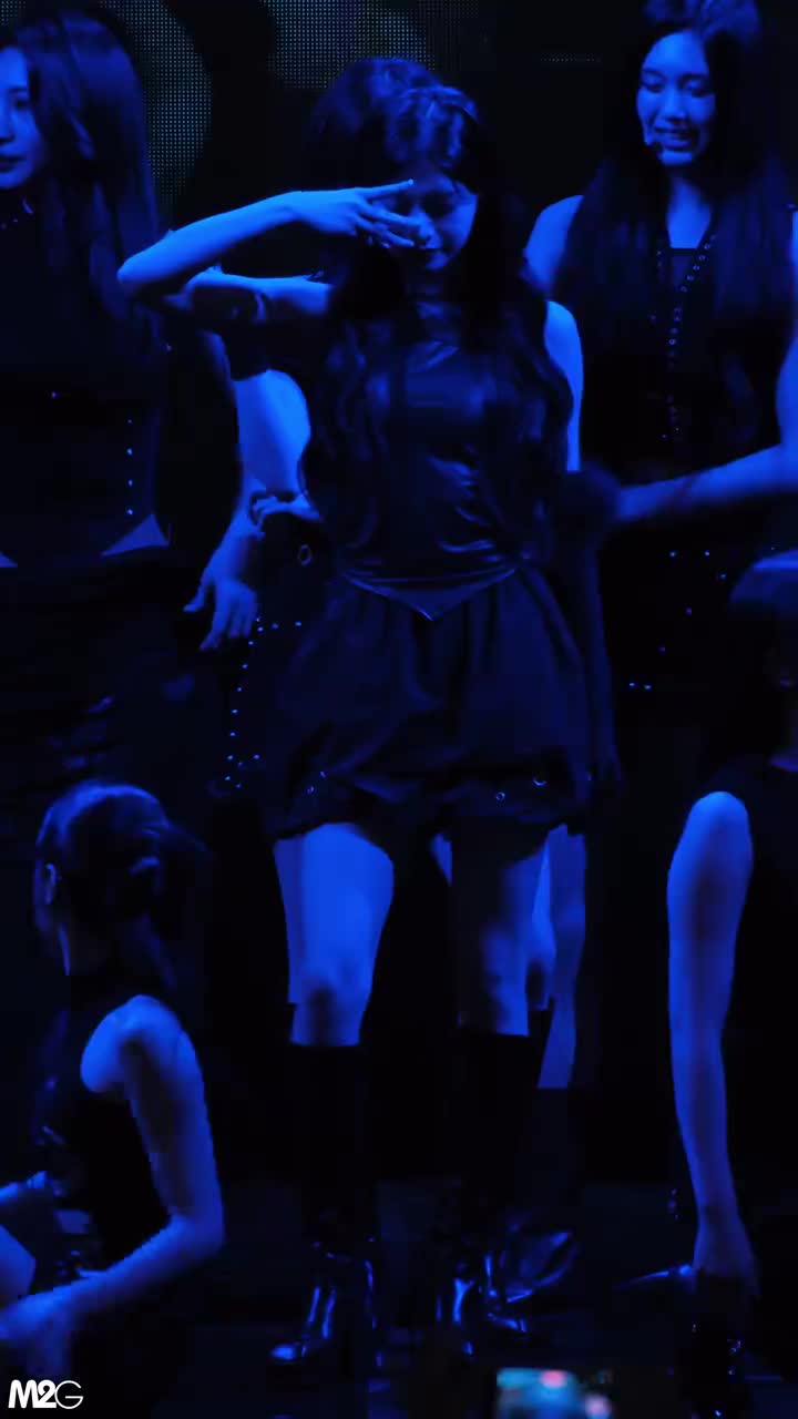 이런 ( Adios ) 한림대학교 축제 직캠 EVERGLOW YIREN Fancam 240522