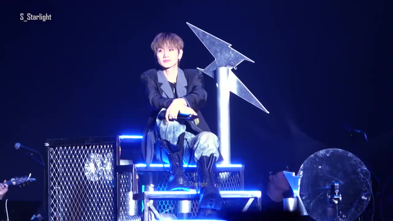 就让这大雨全都落下