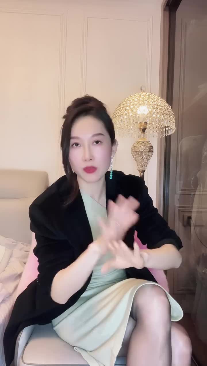 唐唐_1_2025_12_13T00_42_29