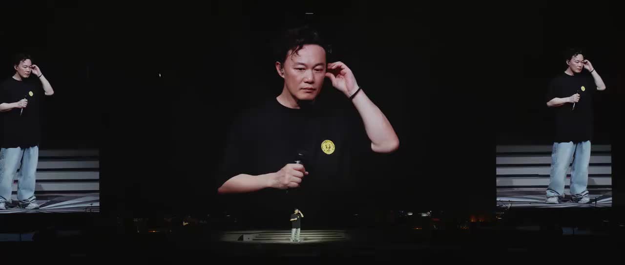 披風 ｜【Encore】｜【南京 第六場】陳奕迅 FEAR AND DREAMS 演唱會