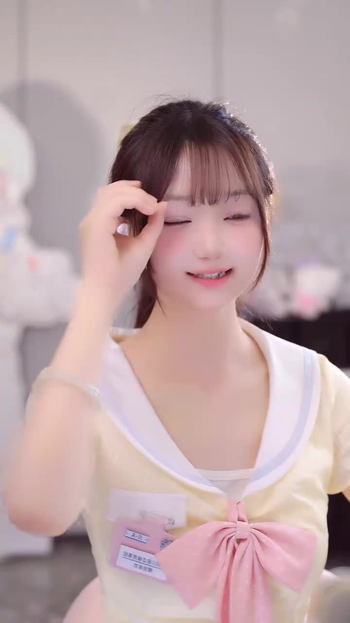 隐15时01分