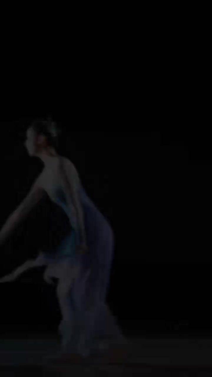 （竖屏）海阳秧歌《一波一浪》舞者：雷旻青