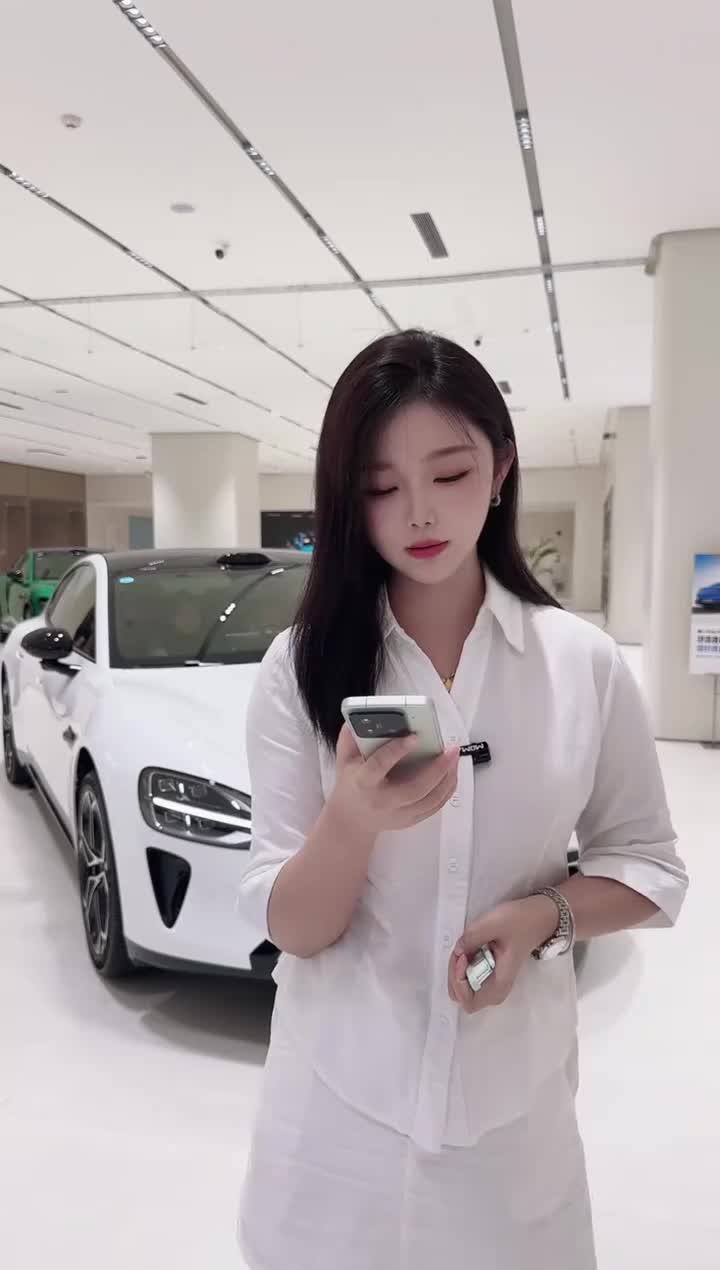 小米汽车_深圳龙岗万科体验店_2026-04-11_20-46-03_000