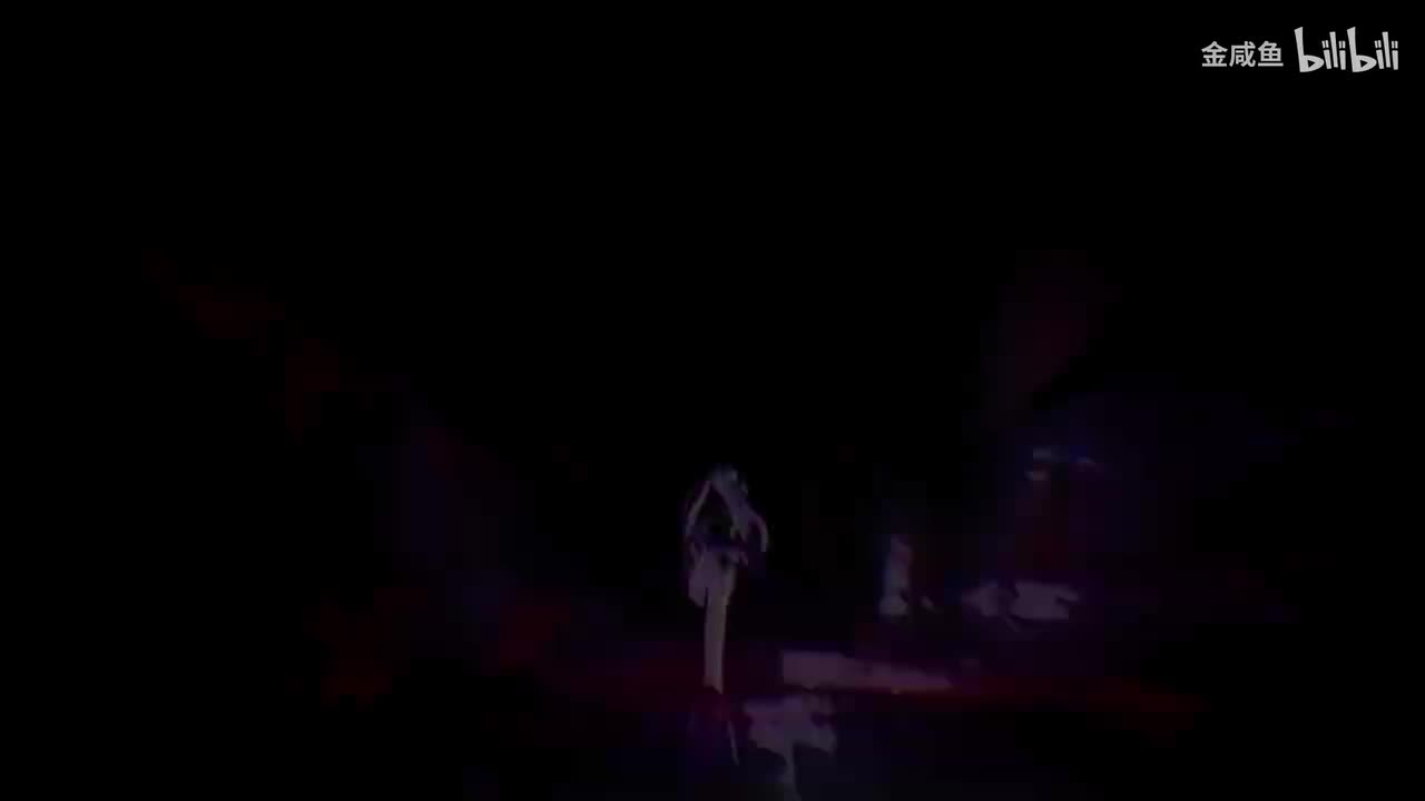 长夜月vs斯科特单曲《IRIS OUT》