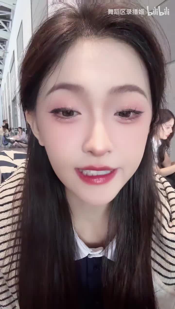 任绵绵_2025-10-06_12-18-14_000