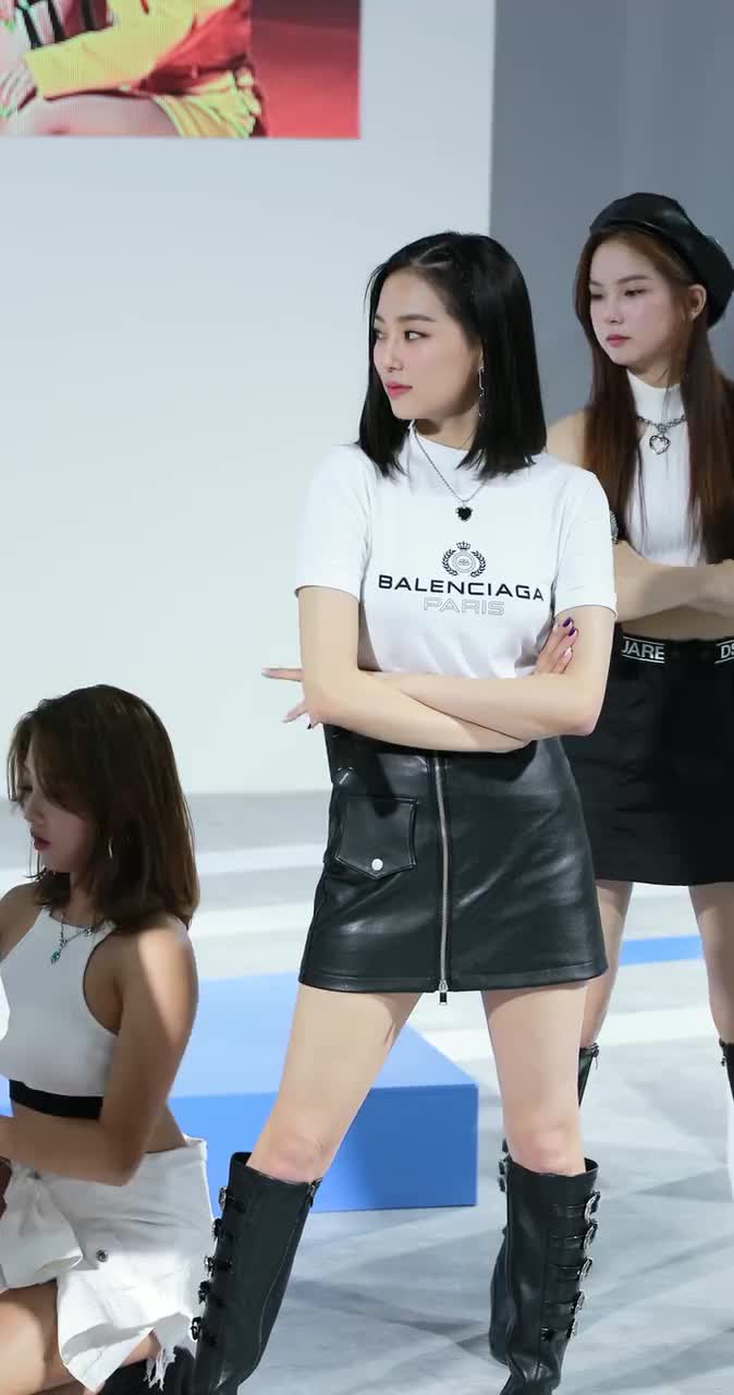191005 CLC - NO ...예은 직캠(Yeeun fancam) @'19 오토살롱위크 현대성우 축하공연