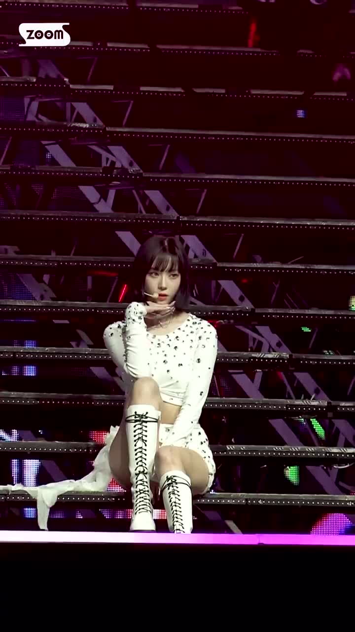 [2022 가요대전 4K] 에스파 윈터 '도깨비불 + Girls' (aespa WINTER Fancam)│@SBS Gayo Daejeon 221