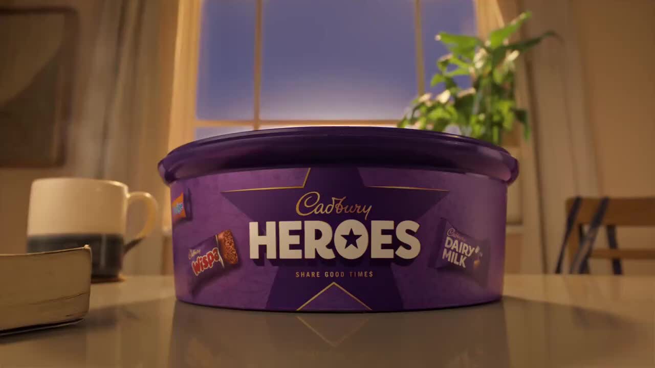 Great _cadbury Heroes All Heroes_ No Zeroes ad - Genial comercial de Cadbury