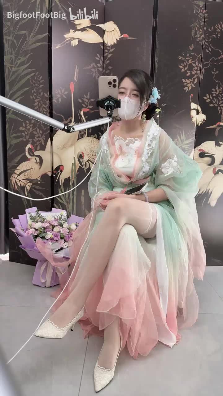 【油亮丝袜】晚风 拿下你是迟早的事 2025-09-21 09_06