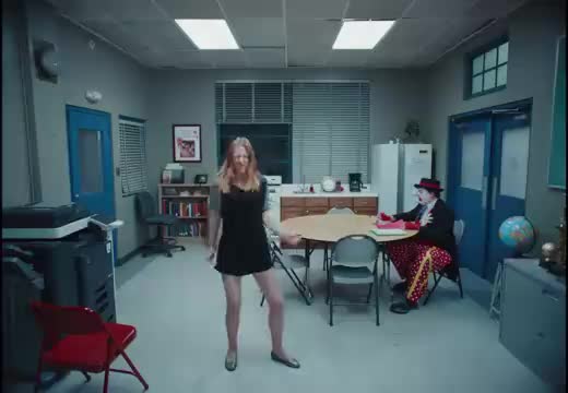 S1E6-Sue Me