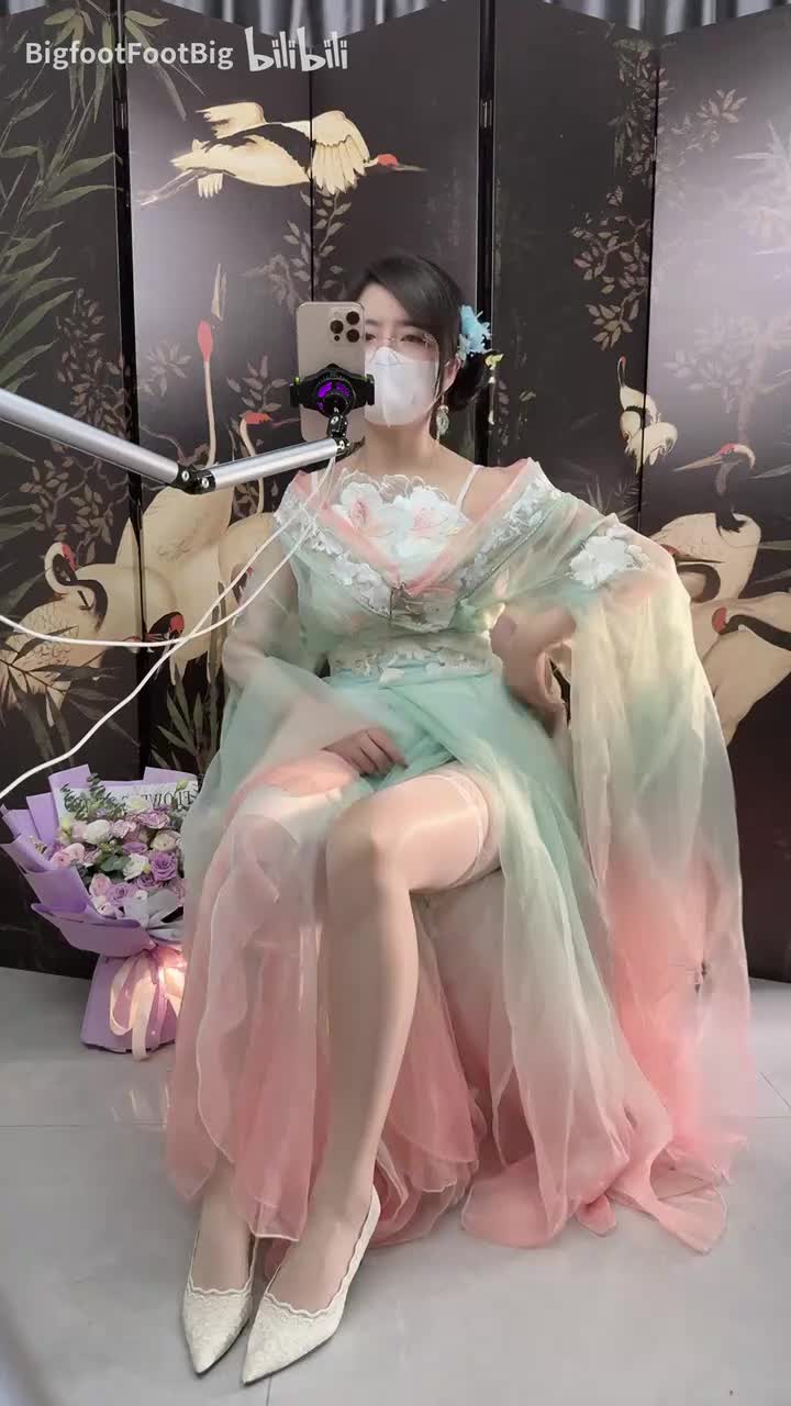 【油亮丝袜】晚风 拿下你是迟早的事 2025-09-21 06_51