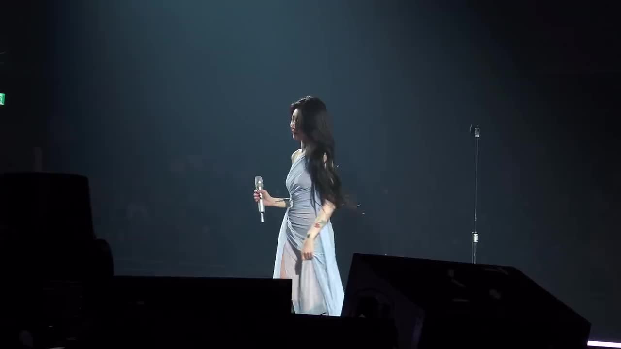 白艺潾 高画质 直拍 《Another Season With You》251026 Yerin Baek Flash and Core 2025