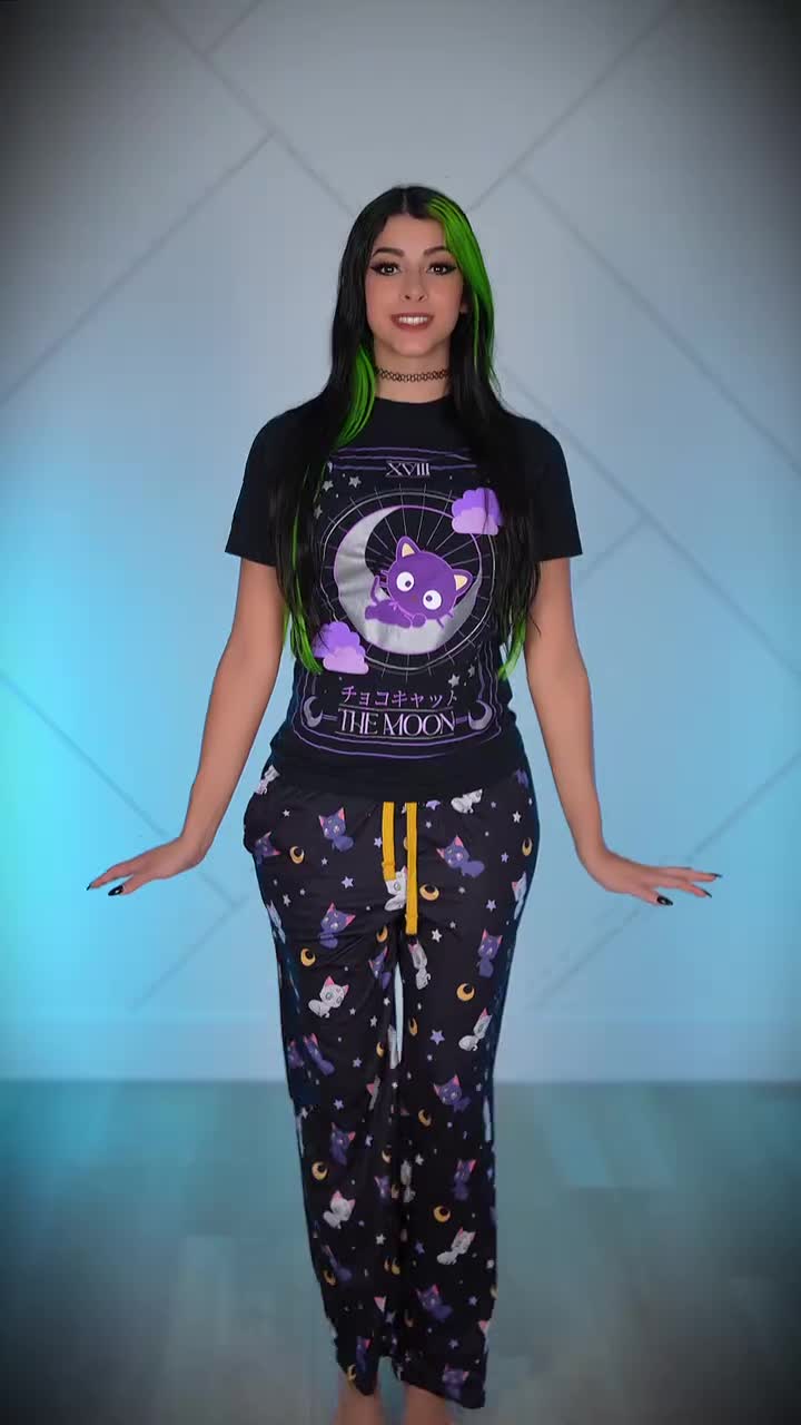 Which one？ 🖤 #foryou #helpmemakethismakesense #trending #gothclub #emo #dance #