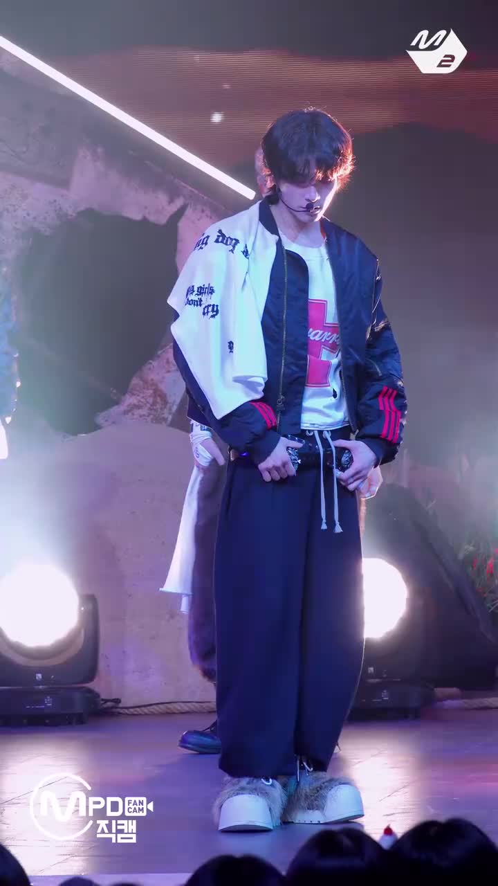 4K 李羲承竖版直拍