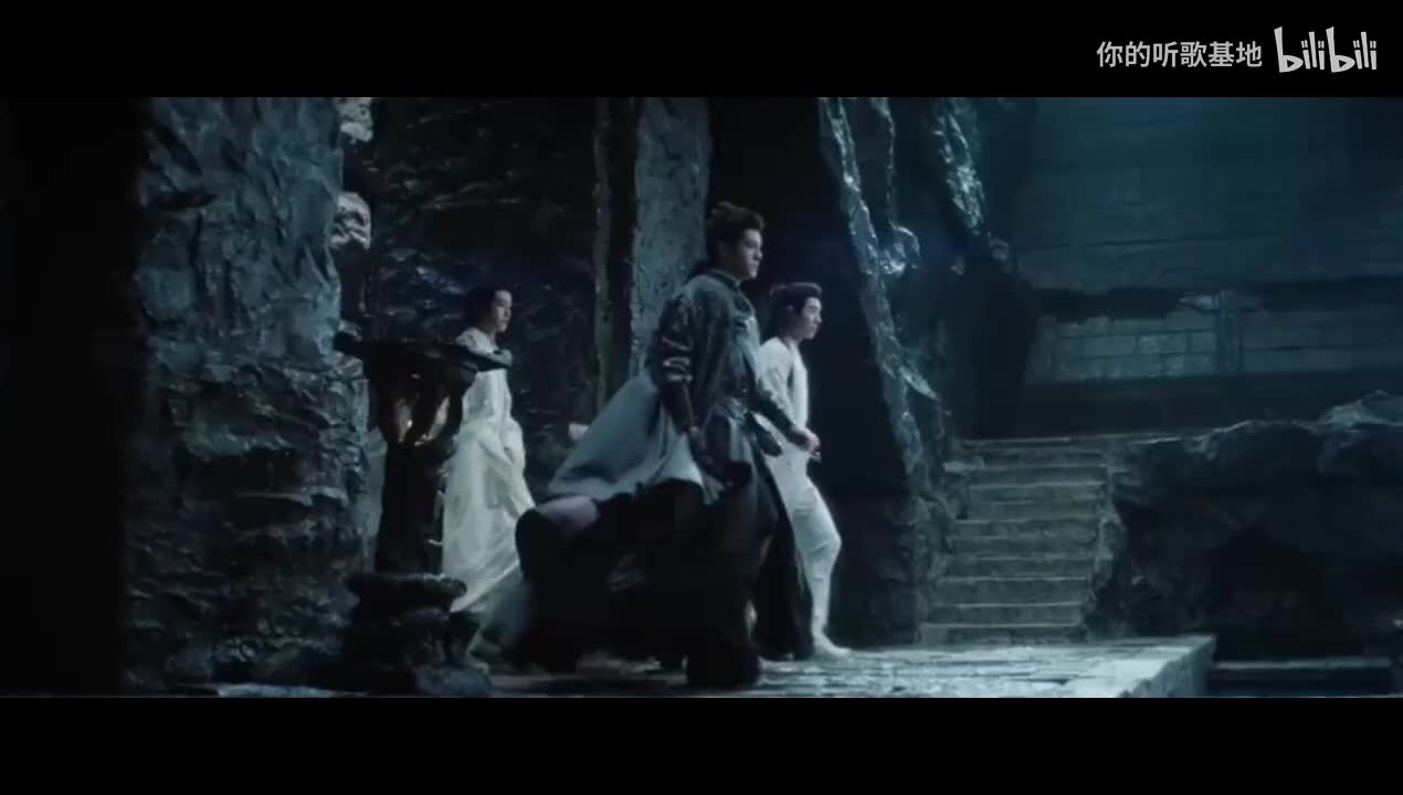 田嘉瑞-赤子如狐