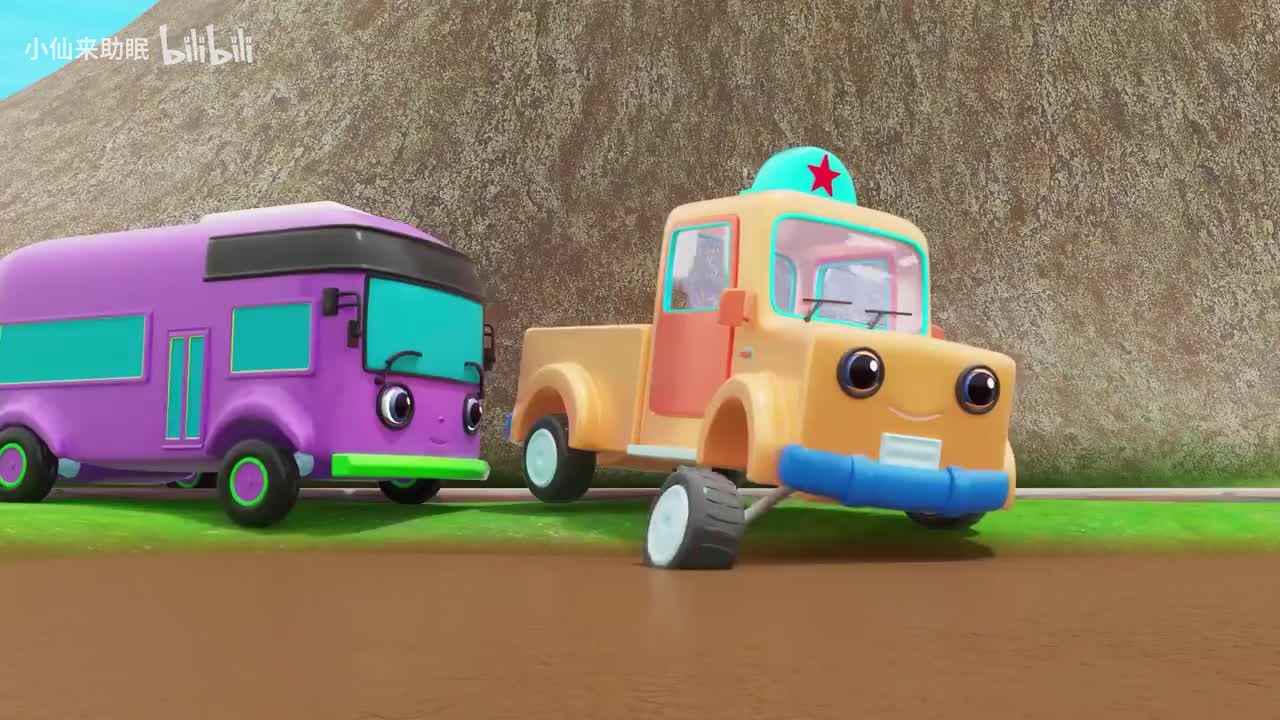 12.巴士和卡车在泥坑里玩泥巴