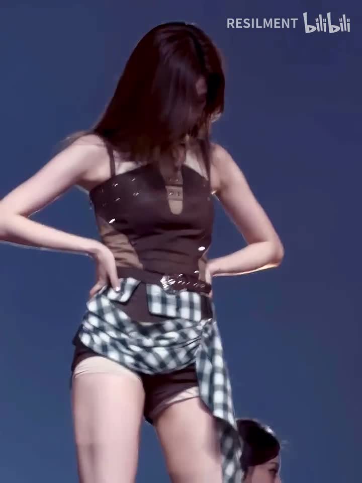 Right Hand Girl开头4K修复 超清擦汗