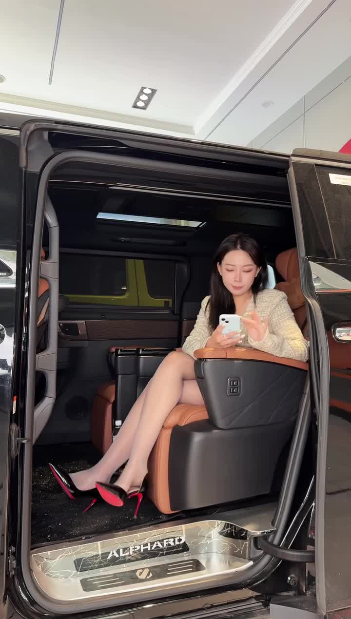 圆圆【零肆伍壹豪车租赁】_2025-11-09_12-09-23