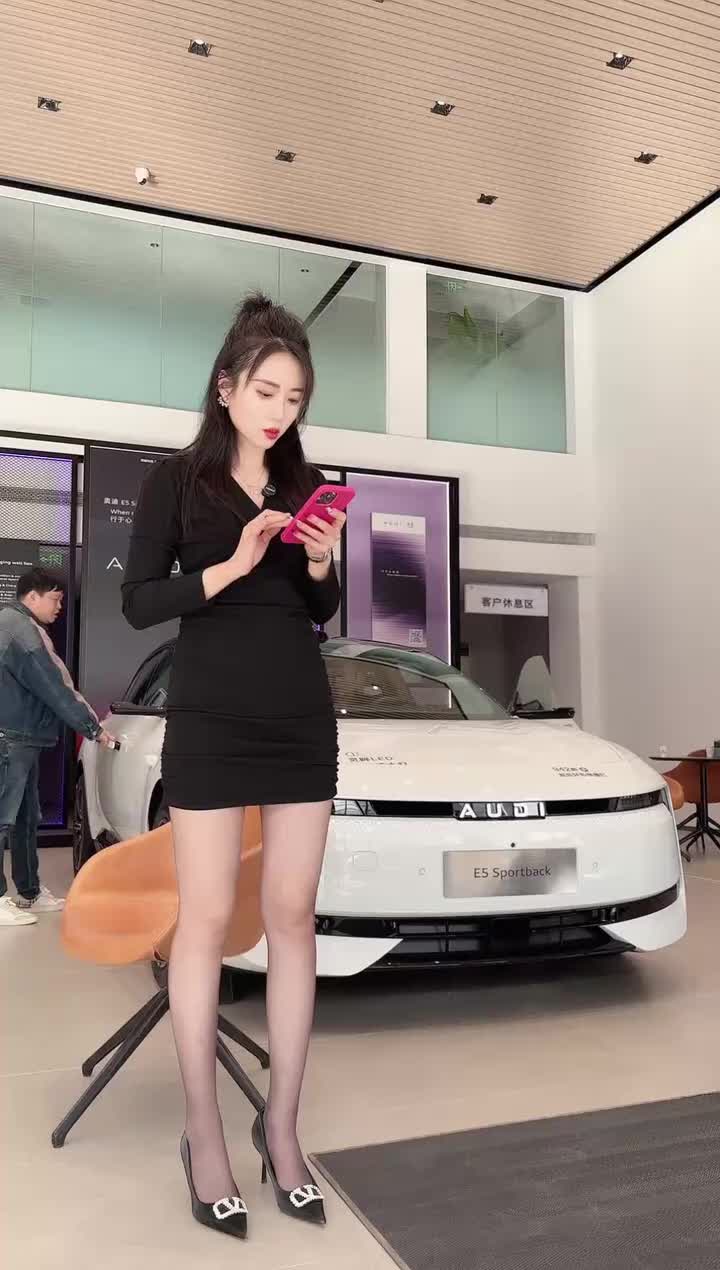 河南威佳省汽贸AUDI体验中心202511251431