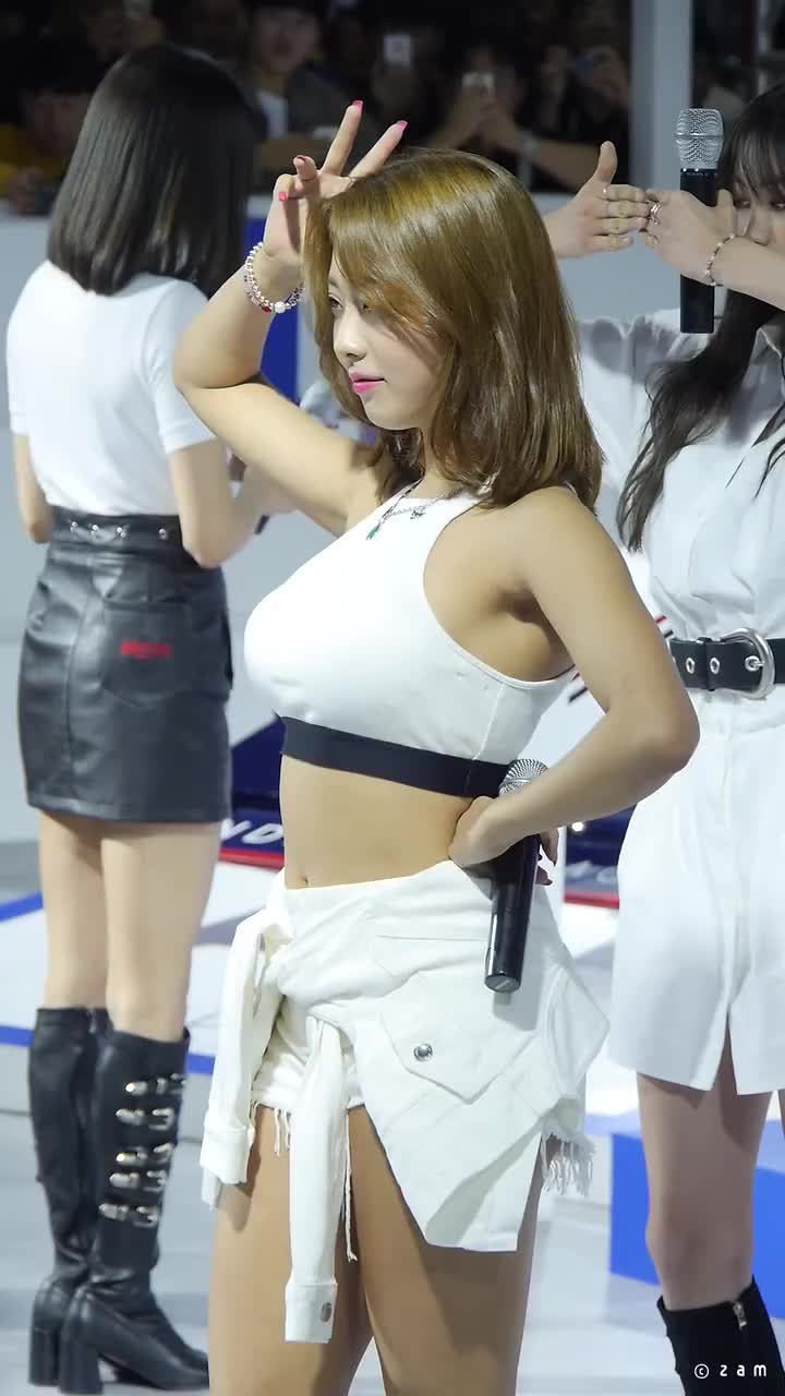 191005 CLC 씨엘씨 승연 은빈 - Devil & ME 美 (오토살롱위크 현대성우부스 킨텍스) 직캠 fancam by zam