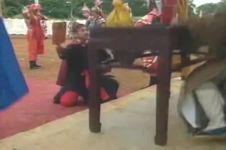 16 抱子图之谜 陈孝萱