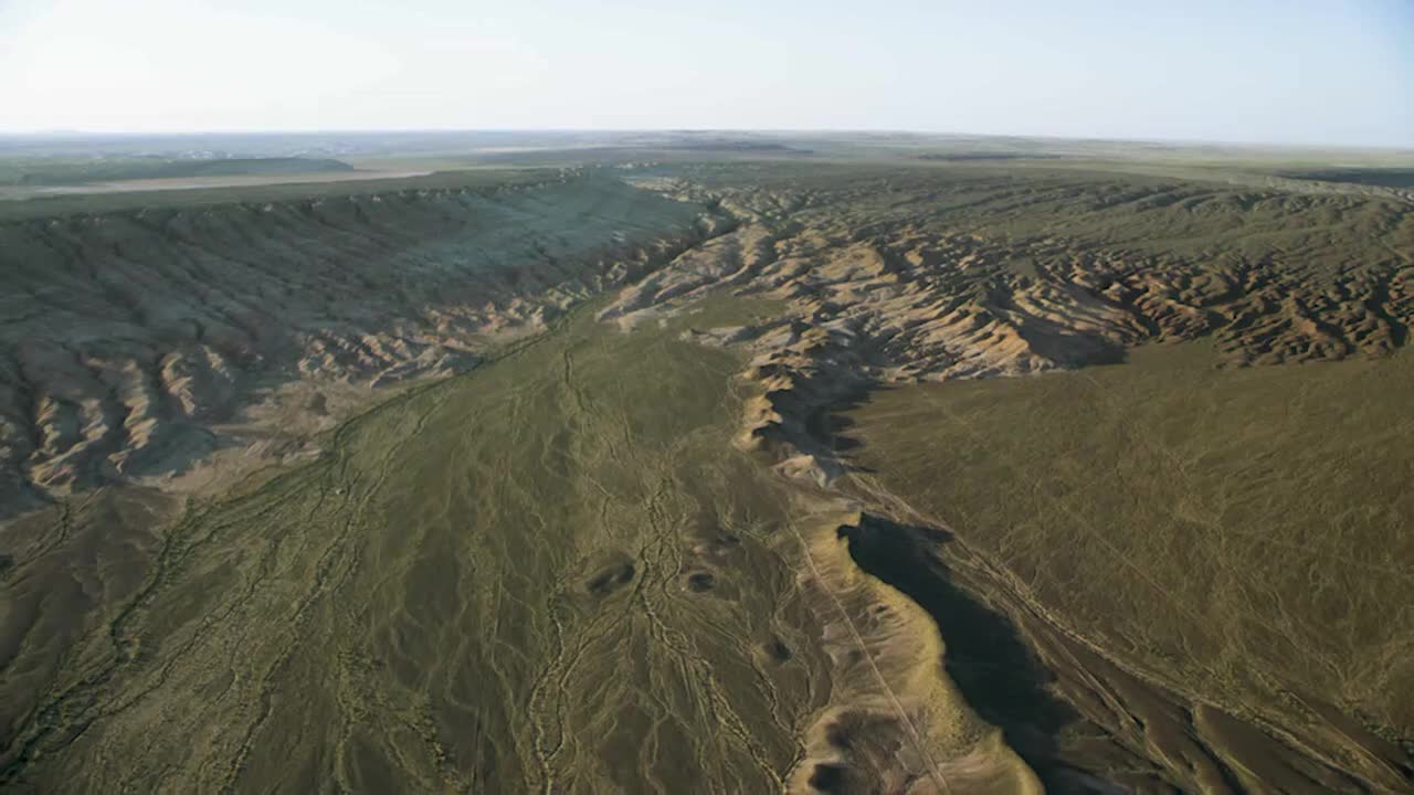 Amazing China 美丽中国 55.远离海洋的杏花长廊