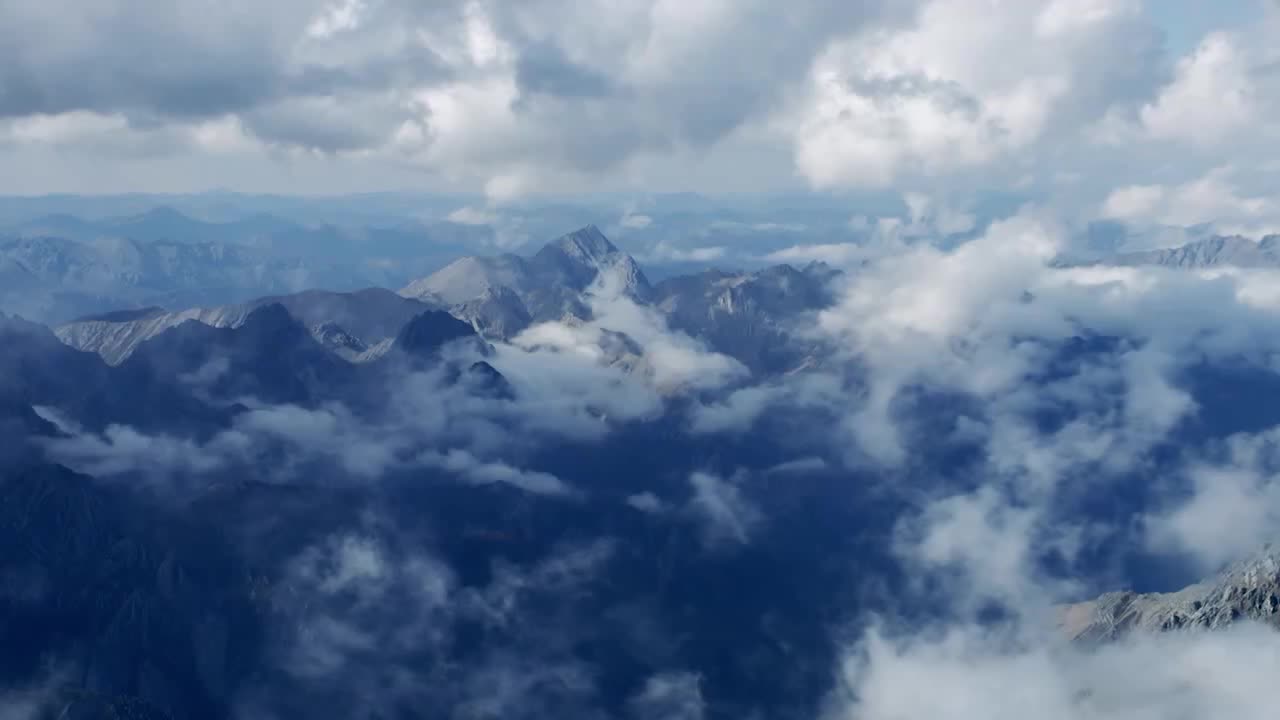 Amazing China 美丽中国 12.多彩之湖