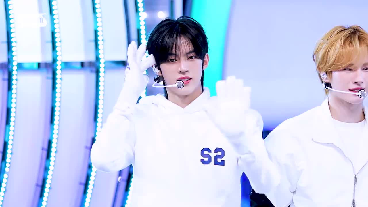 251019 人歌横版 顶级太空人 'OVERDRIVE'