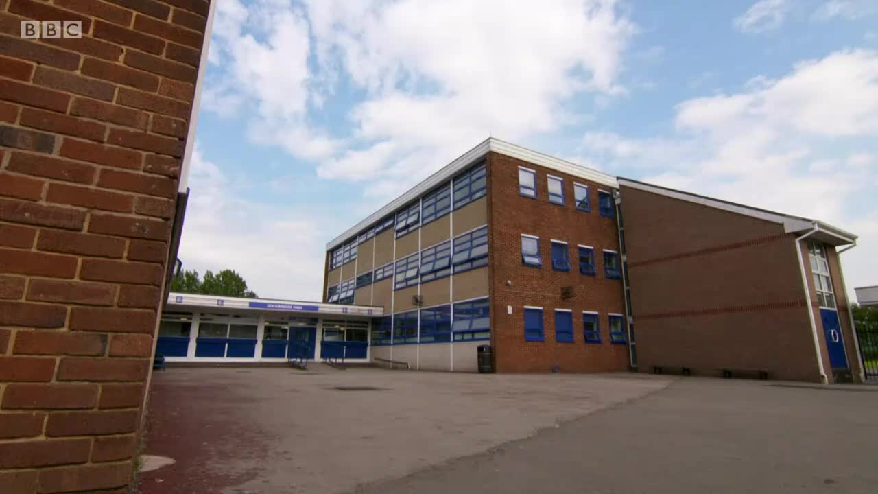 S01E04 Parents Evening