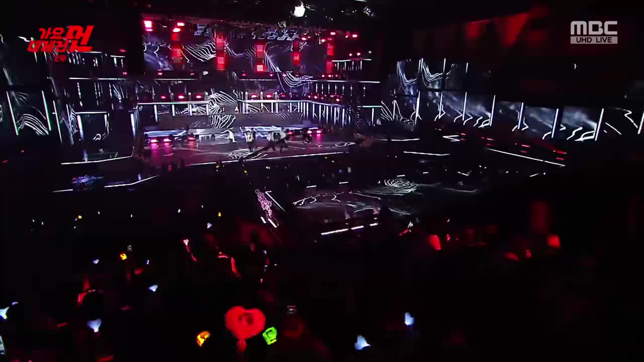 NMIXX INTRO+Papillon+Blue Valentine