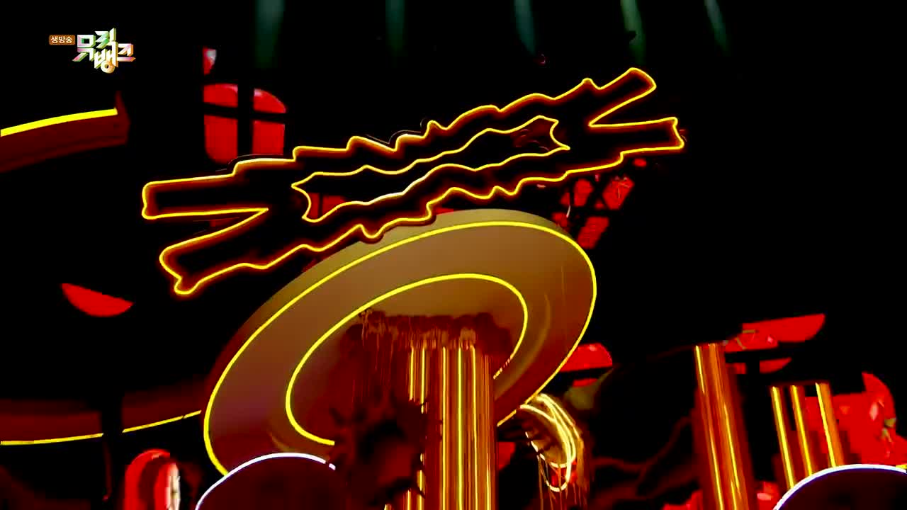 [8D环绕音效] LE SSERAFIM - 'SPAGHETTI'