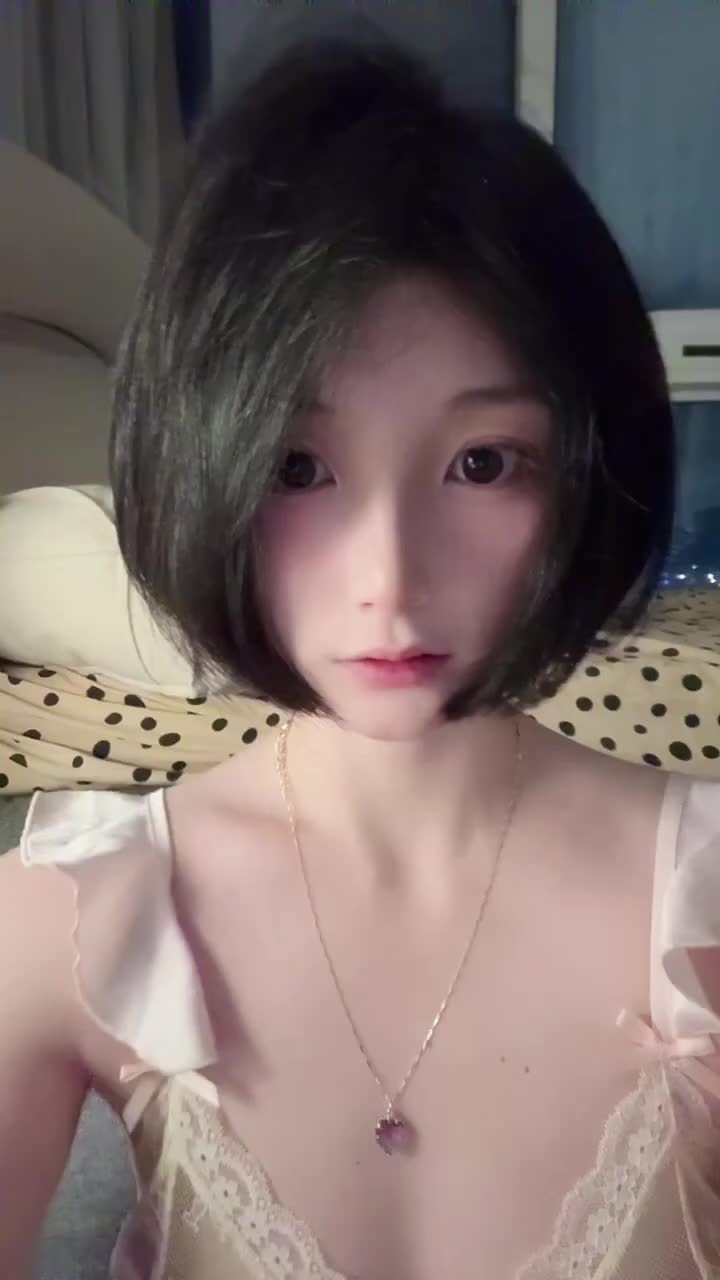 小阿雅-2026年08月22日23时16分-天才总是坏的可爱_0