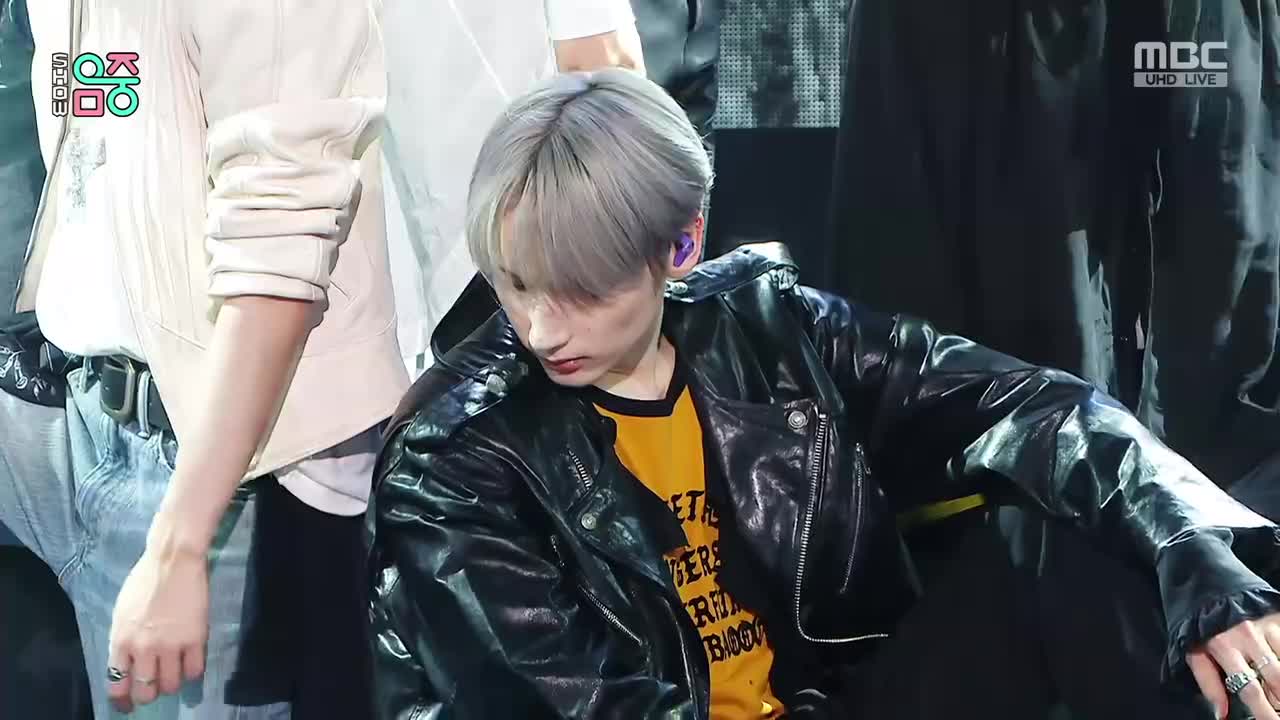 260425 MBC UHD Music Core TXT - Stick With You