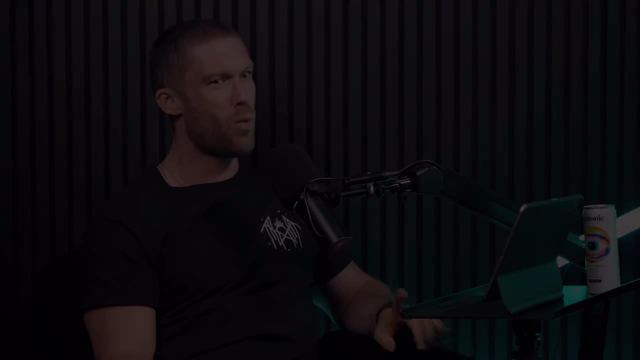 无字幕 | [中英]风投教父：别让求稳毁了你 Chris Williamson 2026-03-14