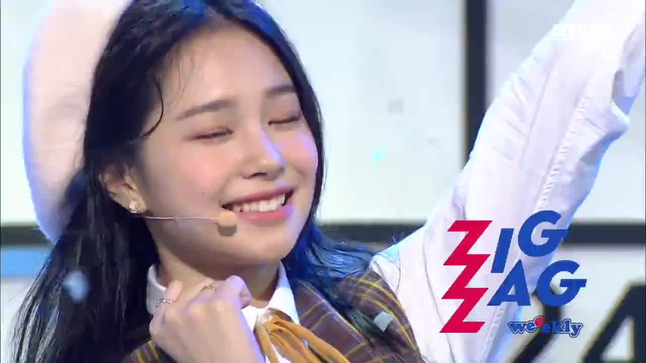 EVERGLOW - LA DI DA (201018 SBS Inkigayo)