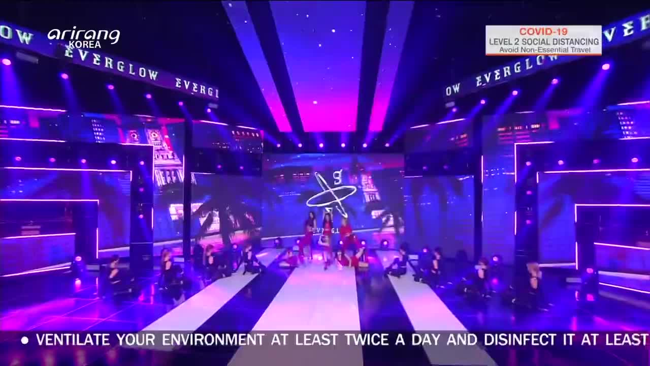 EVERGLOW - LA DI DA (201010 ArirangTV Simply KPOP)