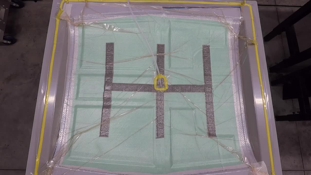 碳纤维真空导流-前机身