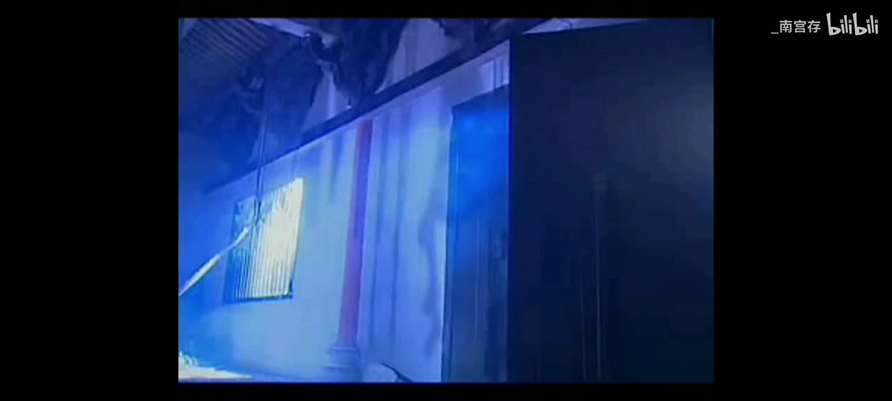 22. “我们以前见过吗”（被删镜头）