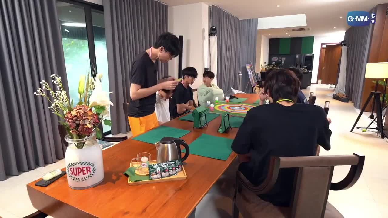 第三天下午桌面斗牛牛游戏cut